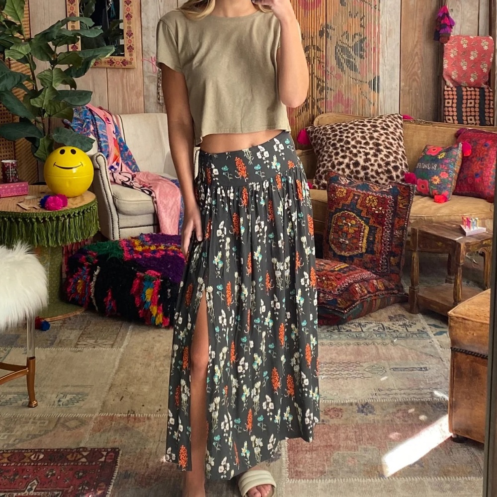 Addie Midi Skirt - Charcoal Bouquet